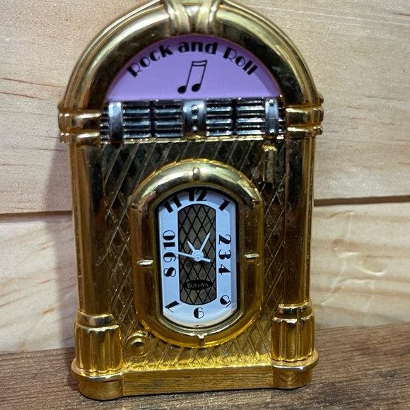 Bulova Mini Jukebox Clock - Picture 2 of 5